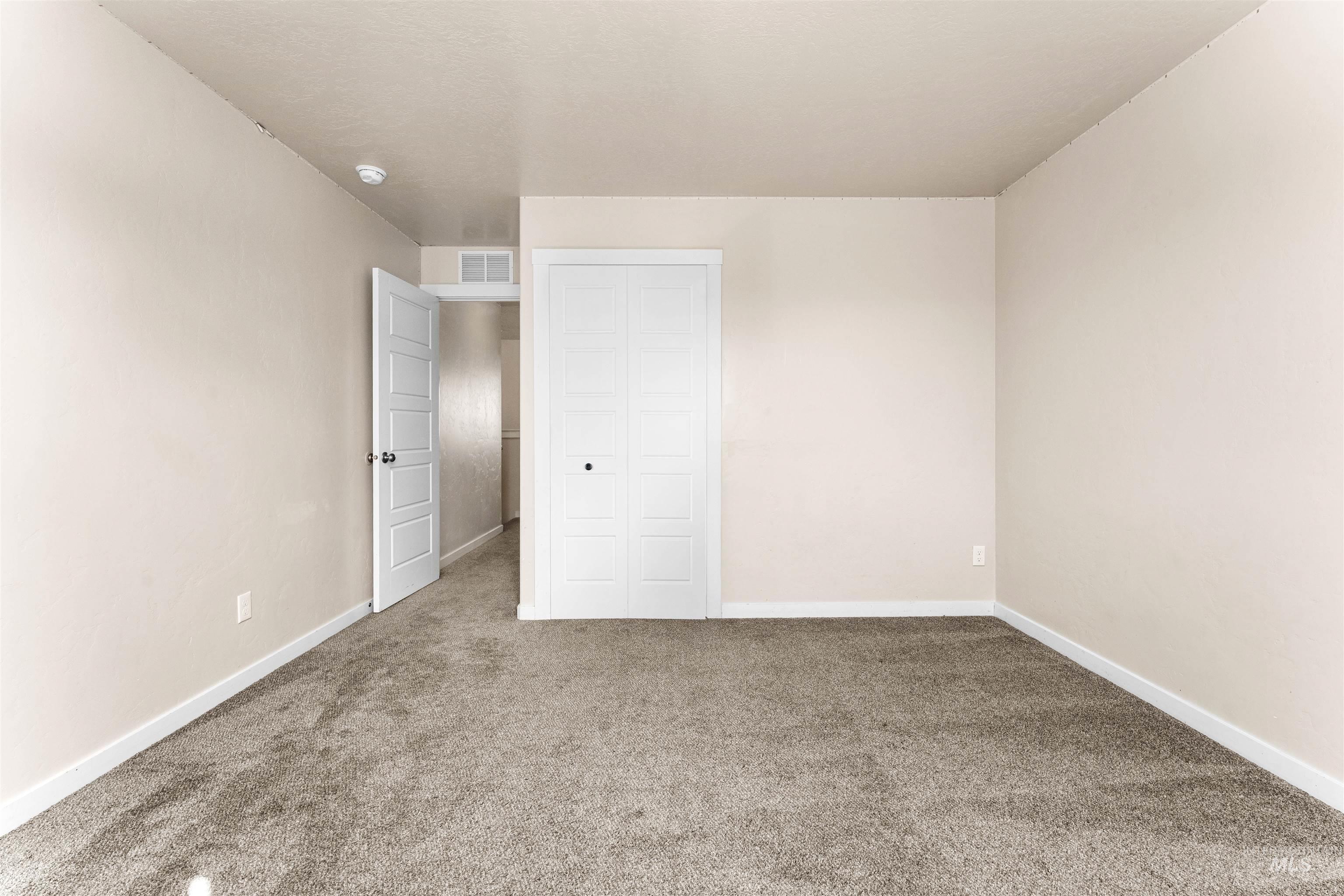 37 E Ensenada Dr, Meridian, Idaho 83646, 6 Bedrooms, 4.5 Bathrooms, Residential For Sale, Price $734,000,MLS 98965984