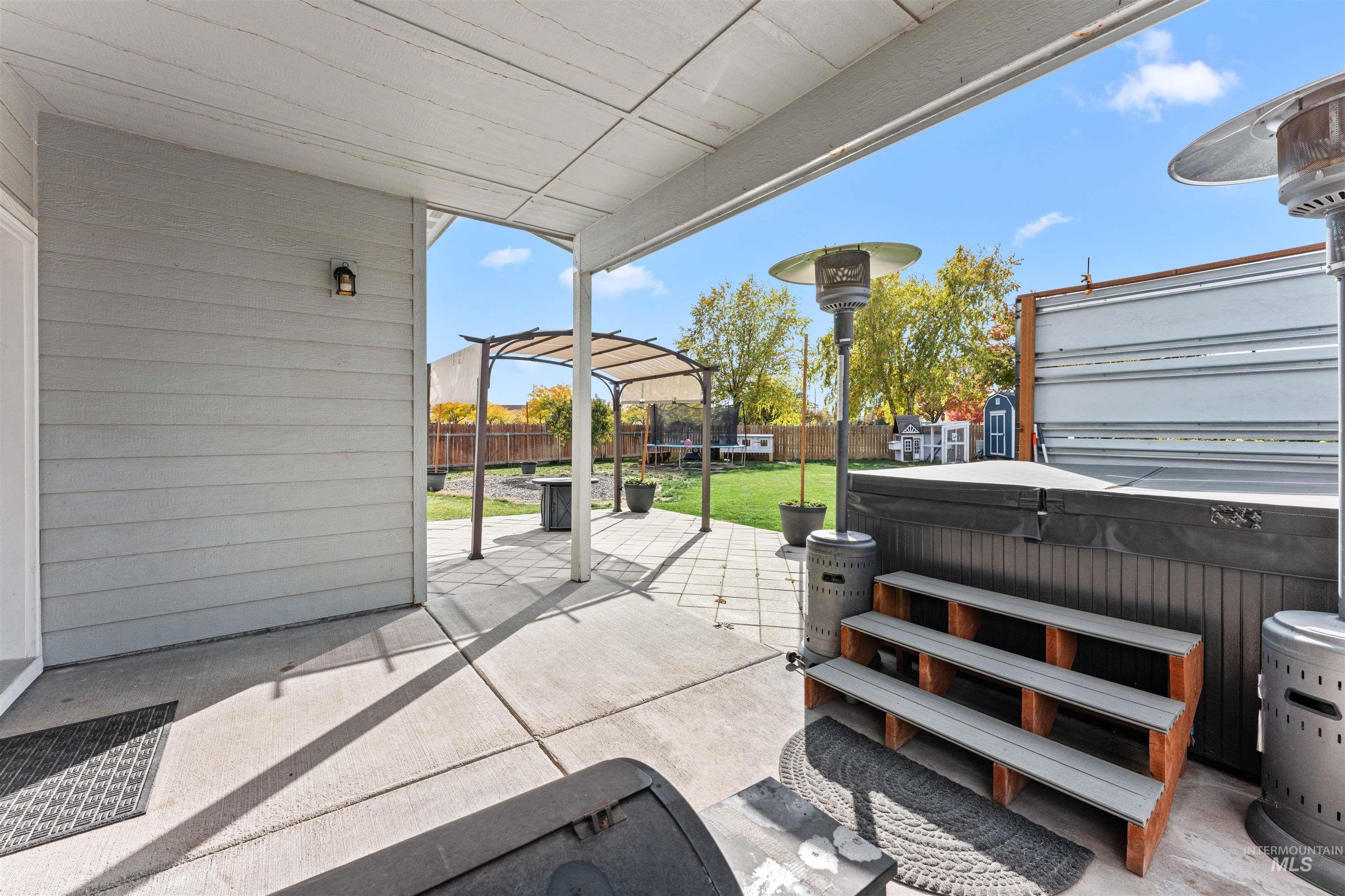 37 E Ensenada Dr, Meridian, Idaho 83646, 6 Bedrooms, 4.5 Bathrooms, Residential For Sale, Price $734,000,MLS 98965984