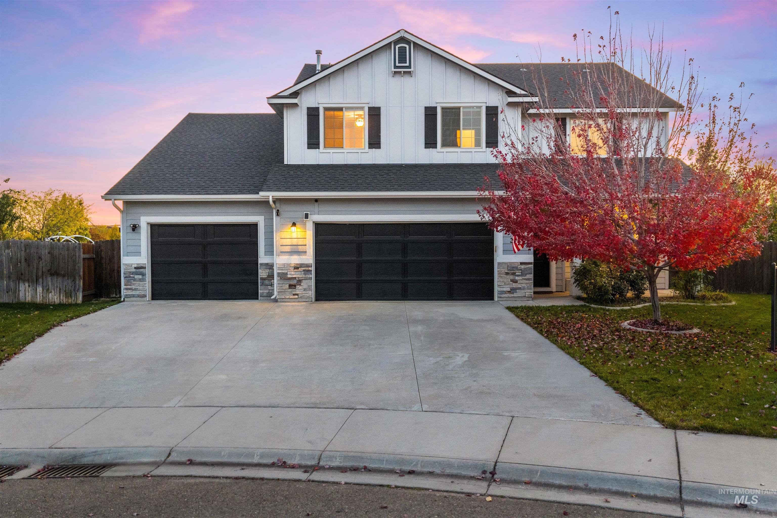 37 E Ensenada Dr, Meridian, Idaho 83646, 6 Bedrooms, 4.5 Bathrooms, Residential For Sale, Price $734,000,MLS 98965984