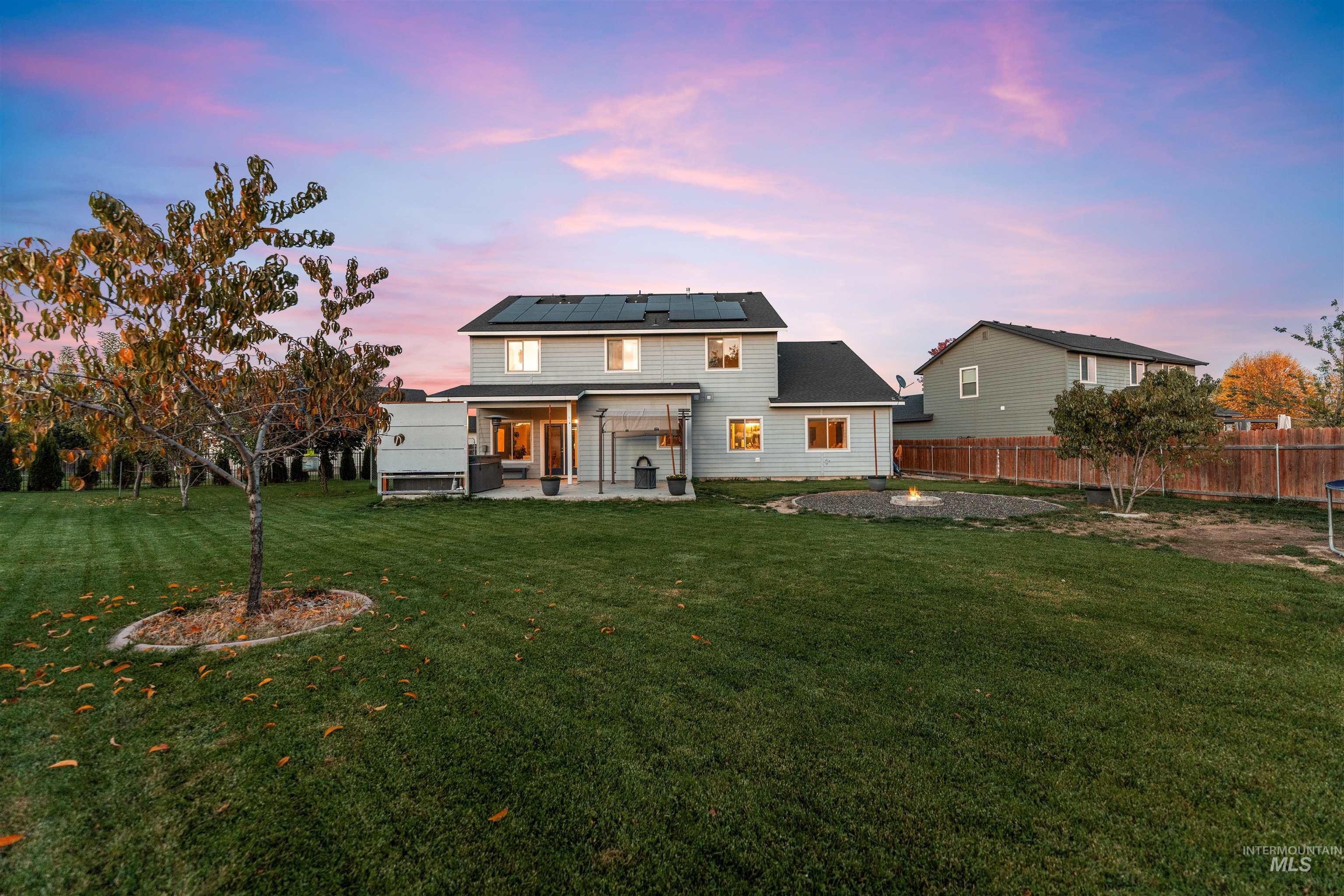 37 E Ensenada Dr, Meridian, Idaho 83646, 6 Bedrooms, 4.5 Bathrooms, Residential For Sale, Price $734,000,MLS 98965984