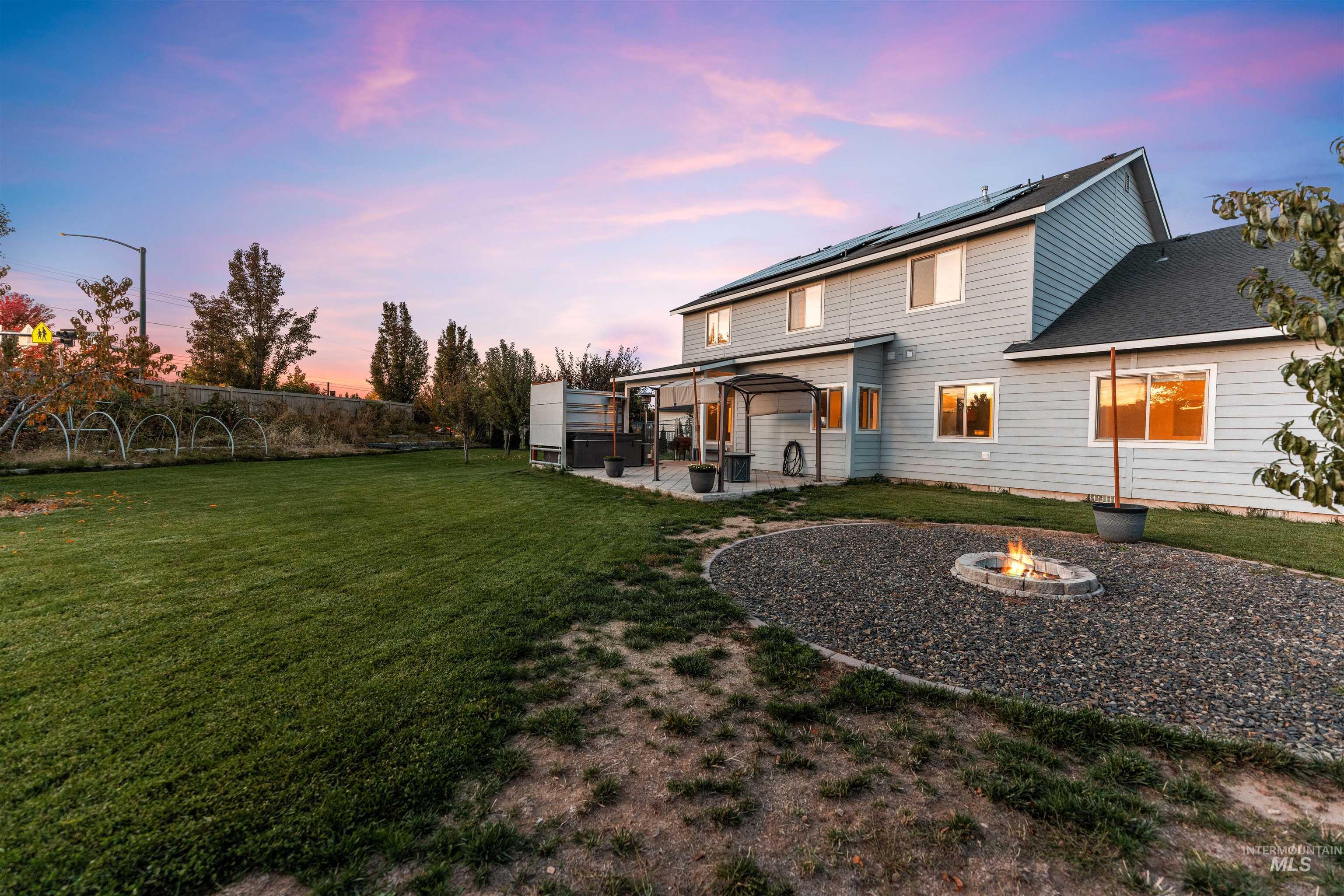 37 E Ensenada Dr, Meridian, Idaho 83646, 6 Bedrooms, 4.5 Bathrooms, Residential For Sale, Price $734,000,MLS 98965984