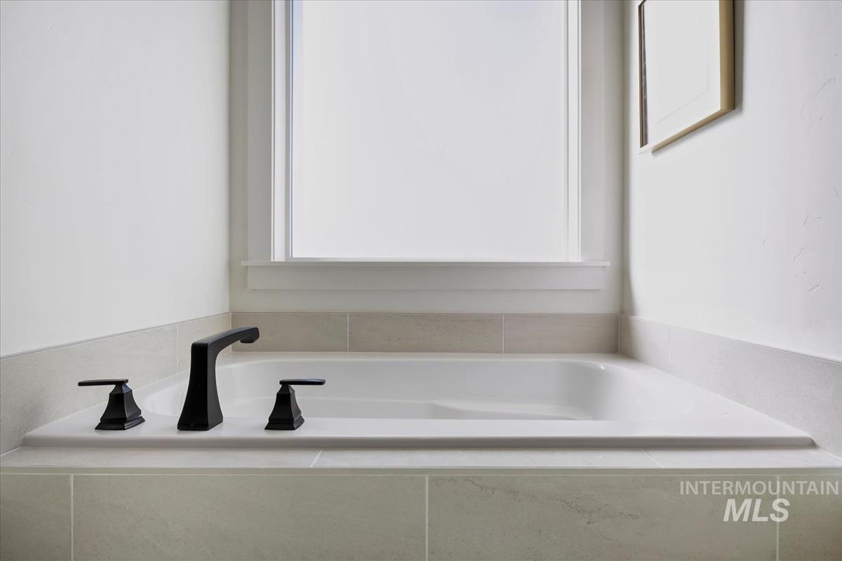 2136 N Palaestra Ave, Eagle, Idaho 83616, 4 Bedrooms, 3.5 Bathrooms, Residential For Sale, Price $969,900, 98965991