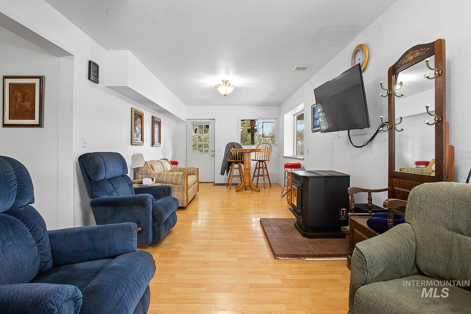 43406 Black Pine Drive, Winchester, Idaho 83555, 3 Bedrooms, 1 Bathroom, Residential For Sale, Price $559,000, 98965995