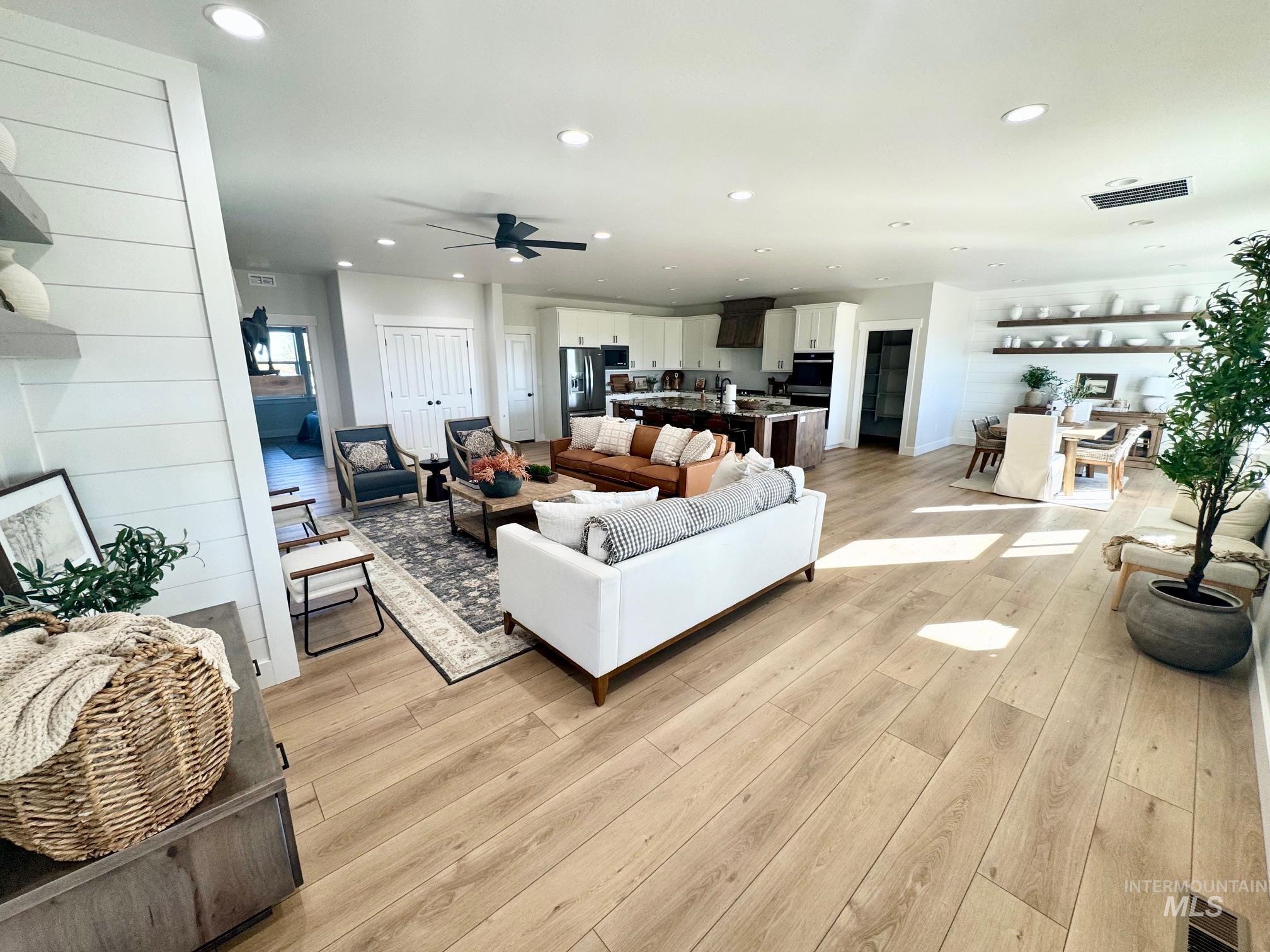 169 N 200 W, Rupert, Idaho 83350, 6 Bedrooms, 5 Bathrooms, Residential For Sale, Price $849,999,MLS 98966004