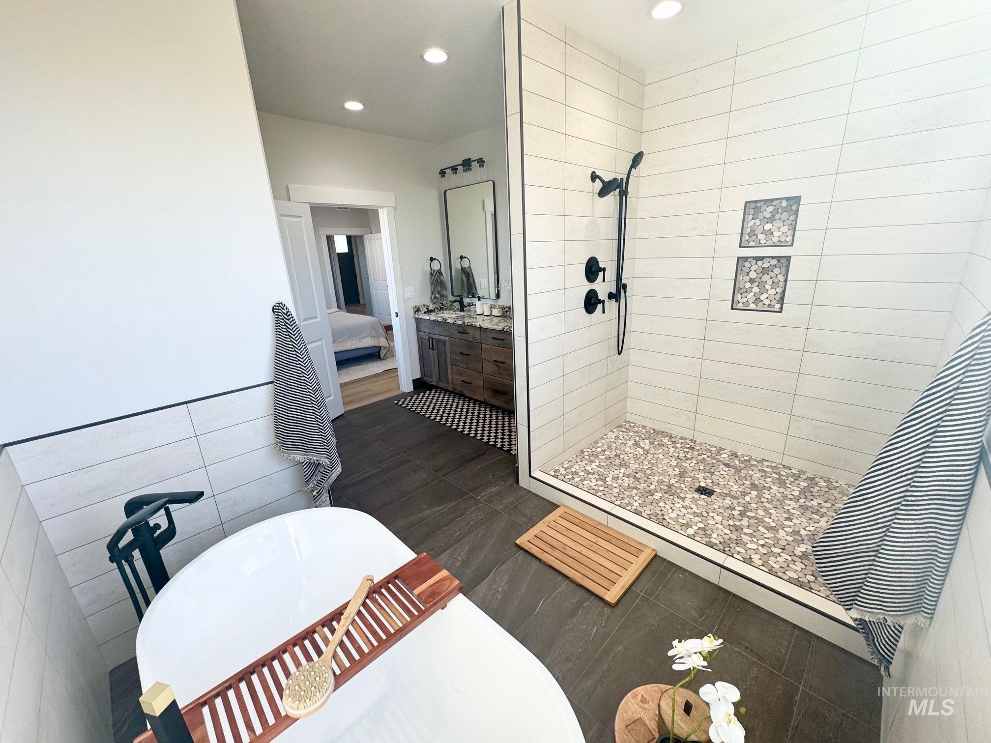 169 N 200 W, Rupert, Idaho 83350, 6 Bedrooms, 5 Bathrooms, Residential For Sale, Price $849,999,MLS 98966004