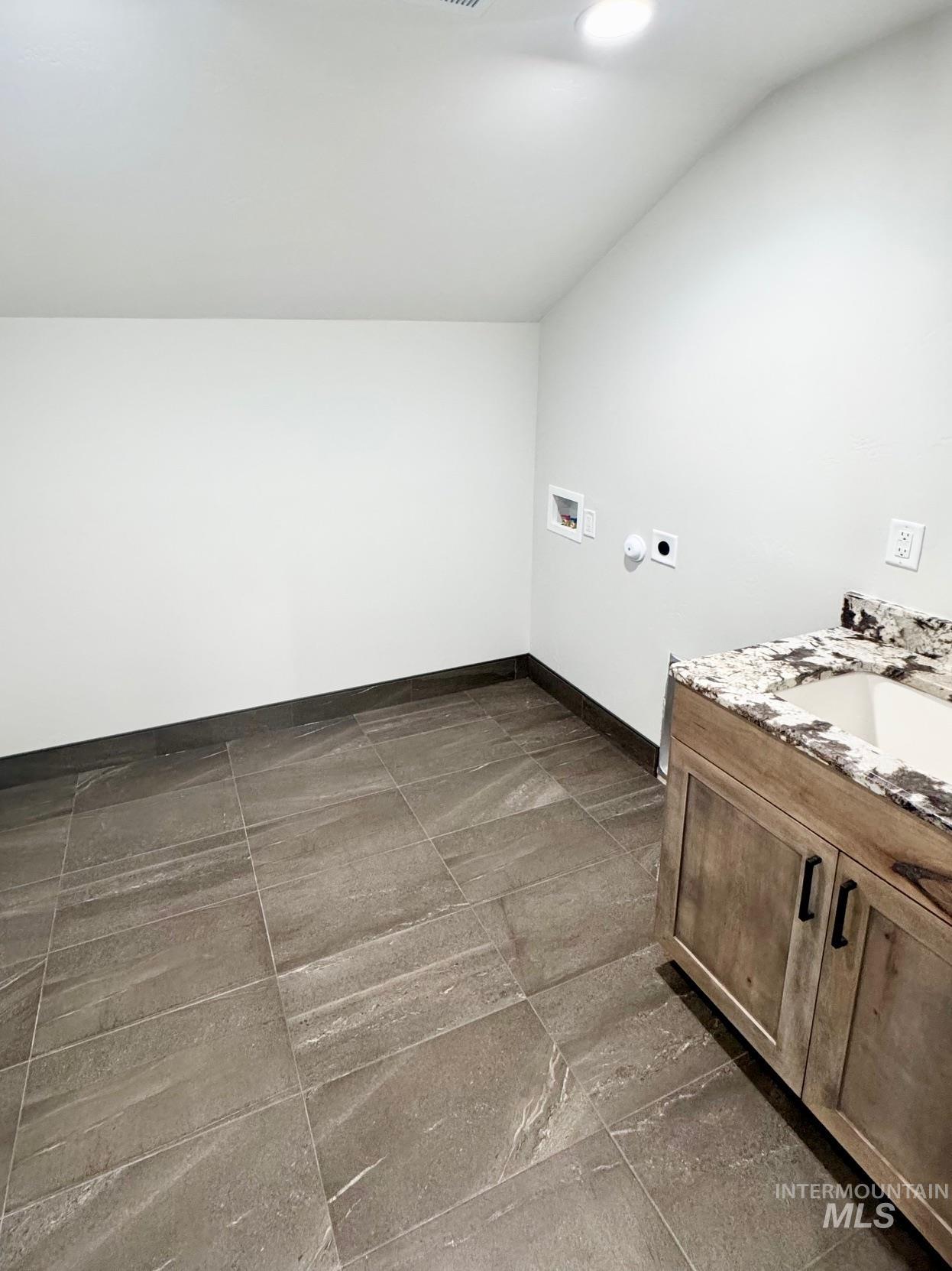 169 N 200 W, Rupert, Idaho 83350, 6 Bedrooms, 5 Bathrooms, Residential For Sale, Price $849,999,MLS 98966004