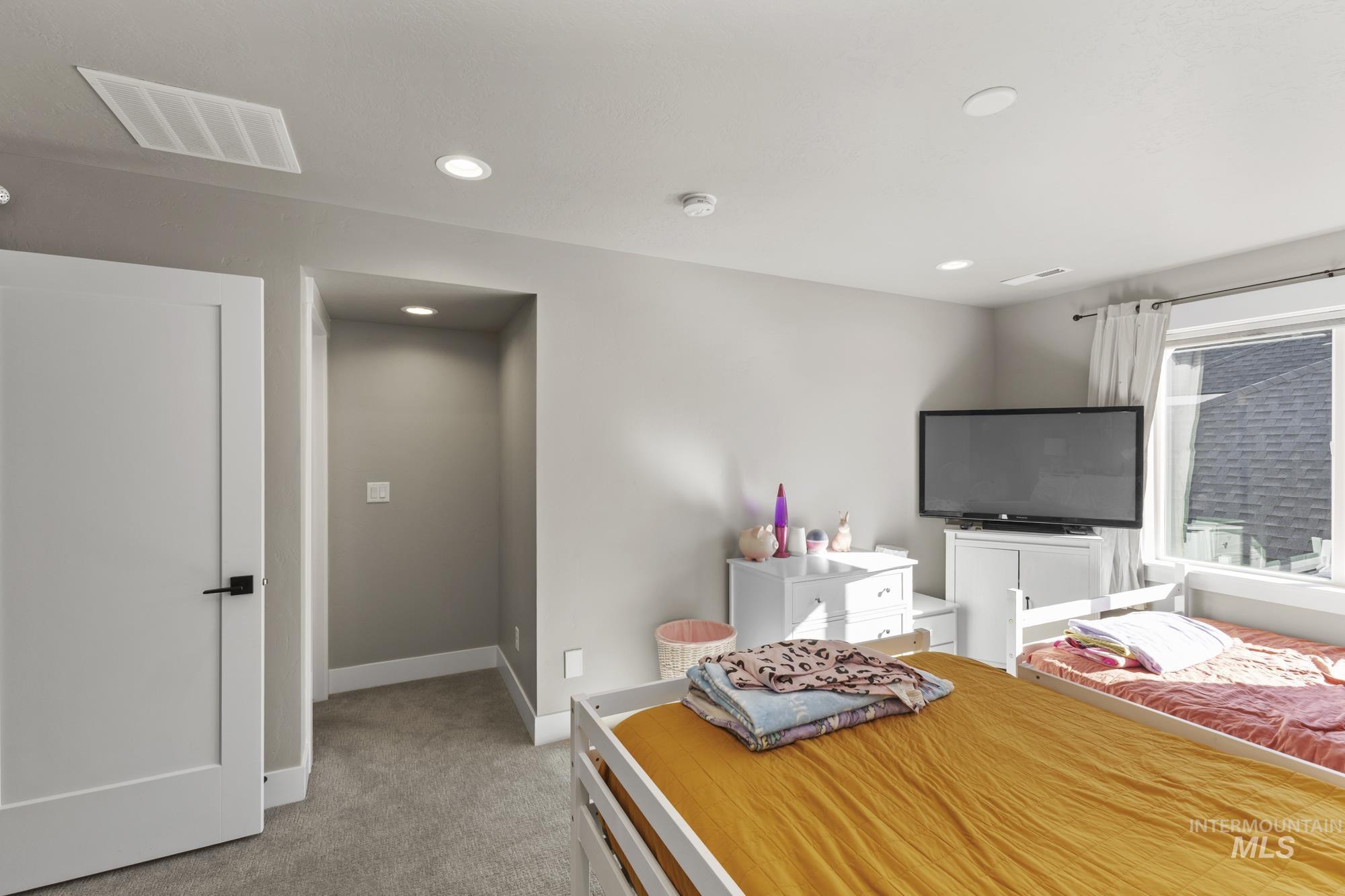 5747 N Bolsena Ave, Meridian, Idaho 83646, 4 Bedrooms, 3 Bathrooms, Residential For Sale, Price $774,767,MLS 98966026