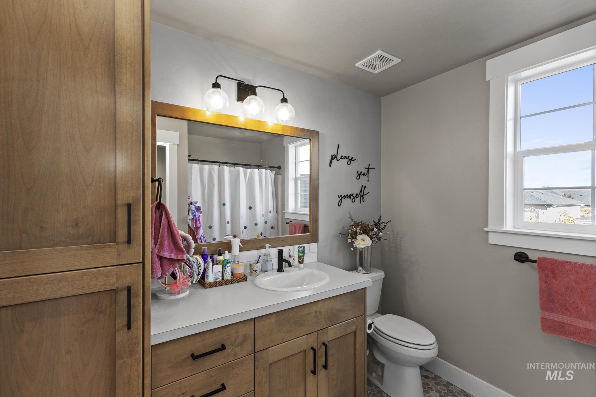 5747 N Bolsena Ave, Meridian, Idaho 83646, 4 Bedrooms, 3 Bathrooms, Residential For Sale, Price $774,767,MLS 98966026