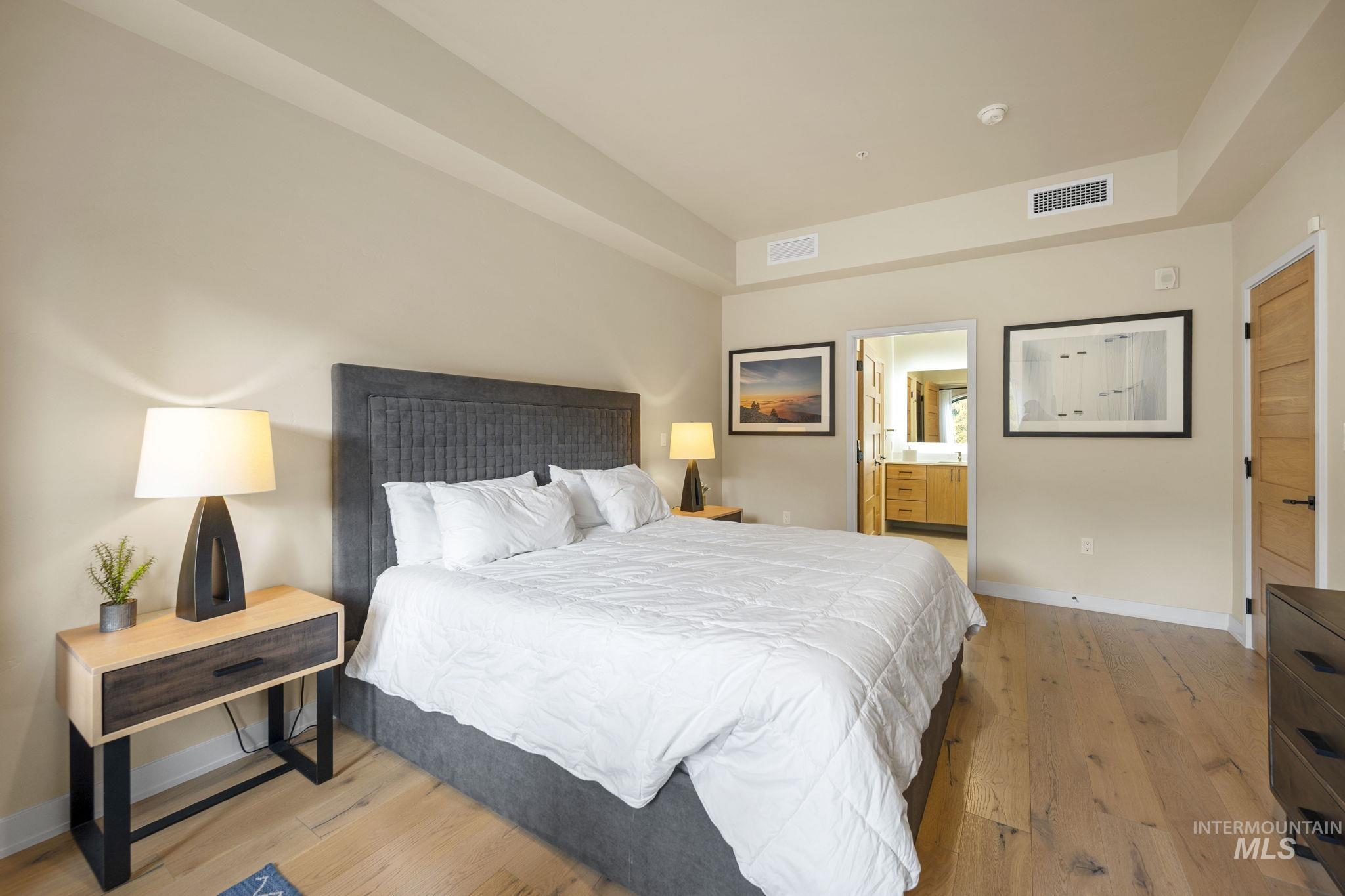 780 Village Drive, Donnelly, Idaho 83615, 2 Bedrooms, 2 Bathrooms, Residential For Sale, Price $962,000,MLS 98966033