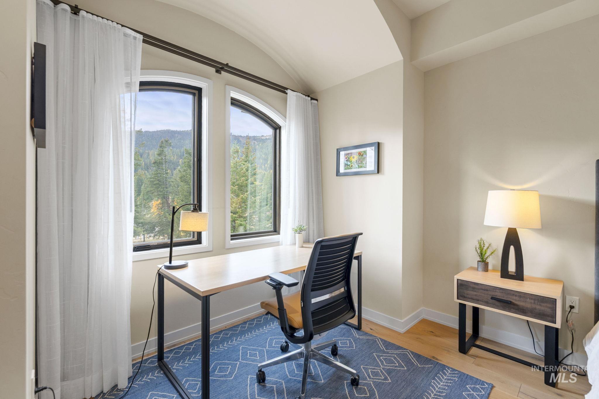 780 Village Drive, Donnelly, Idaho 83615, 2 Bedrooms, 2 Bathrooms, Residential For Sale, Price $962,000,MLS 98966033