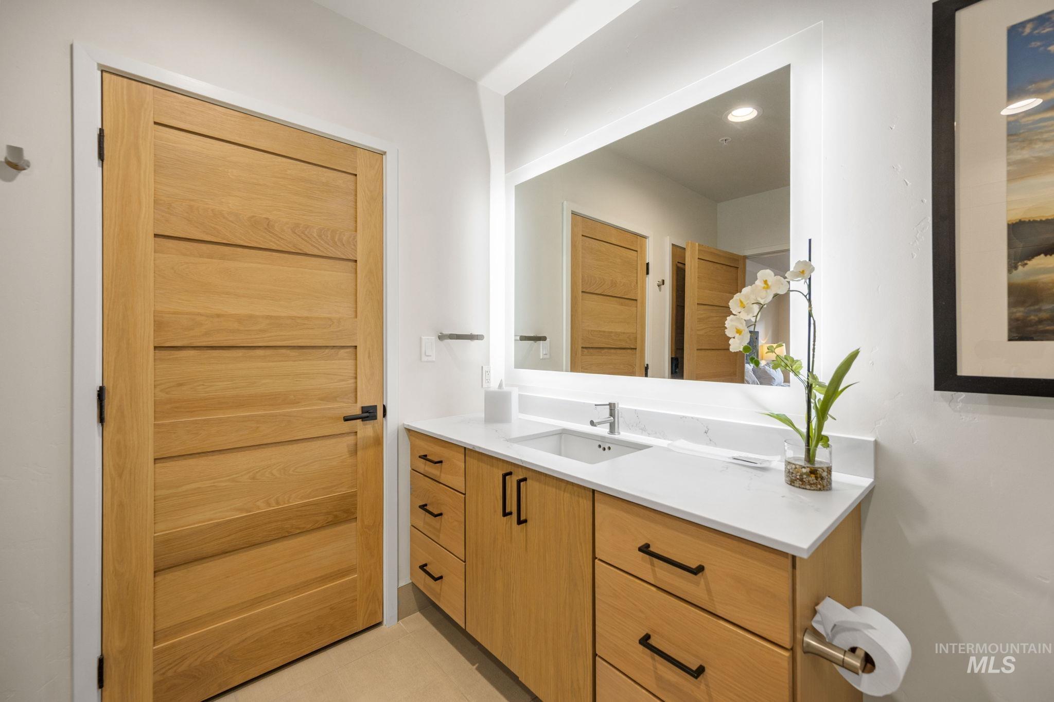 780 Village Drive, Donnelly, Idaho 83615, 2 Bedrooms, 2 Bathrooms, Residential For Sale, Price $962,000,MLS 98966033