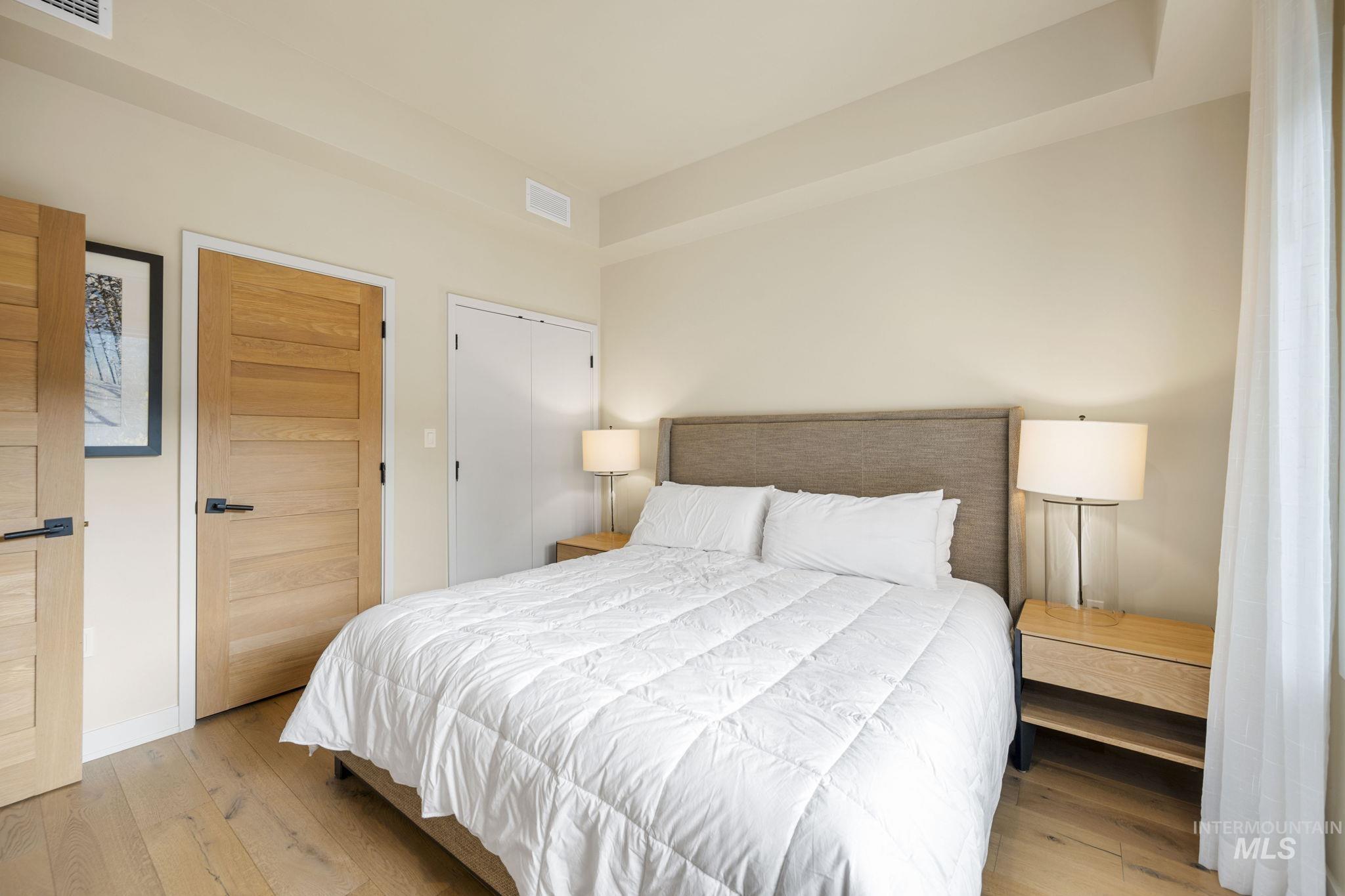 780 Village Drive, Donnelly, Idaho 83615, 2 Bedrooms, 2 Bathrooms, Residential For Sale, Price $962,000,MLS 98966033