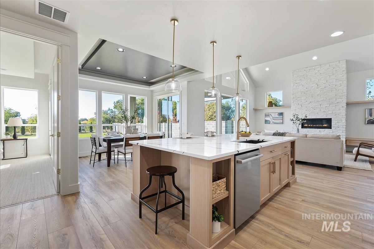 9973 S Peregrine Falcon Ave., Nampa, Idaho 83686, 3 Bedrooms, 3 Bathrooms, Residential For Sale, Price $929,900,MLS 98966034