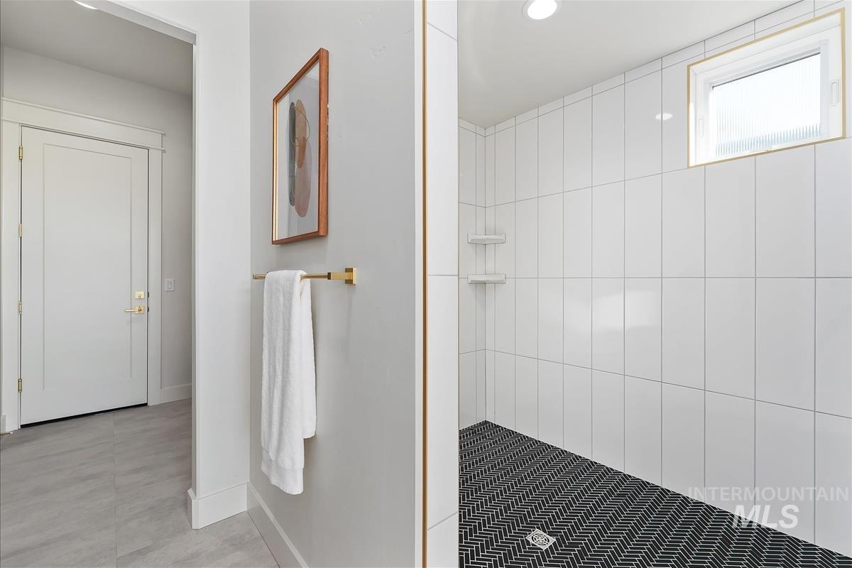 9973 S Peregrine Falcon Ave., Nampa, Idaho 83686, 3 Bedrooms, 3 Bathrooms, Residential For Sale, Price $929,900,MLS 98966034