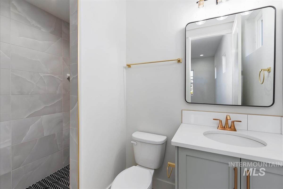 9973 S Peregrine Falcon Ave., Nampa, Idaho 83686, 3 Bedrooms, 3 Bathrooms, Residential For Sale, Price $929,900,MLS 98966034