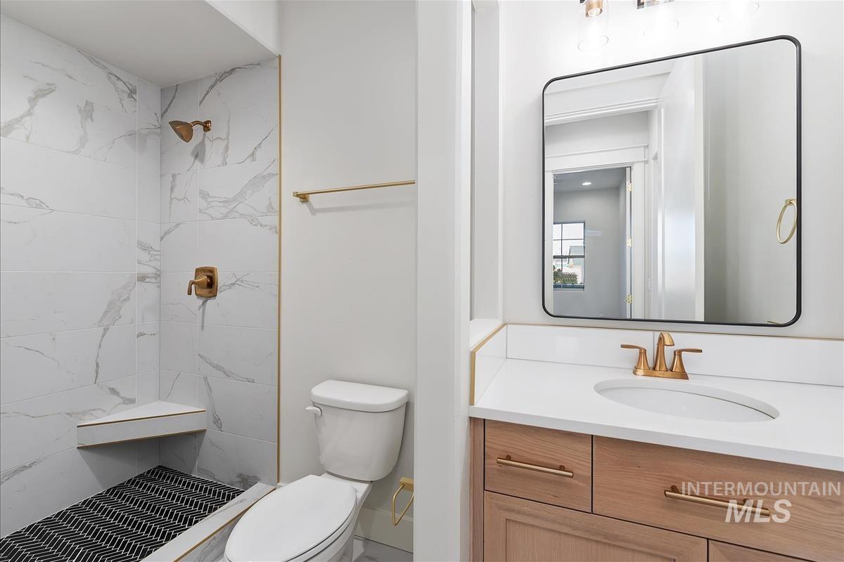 9973 S Peregrine Falcon Ave., Nampa, Idaho 83686, 3 Bedrooms, 3 Bathrooms, Residential For Sale, Price $929,900,MLS 98966034