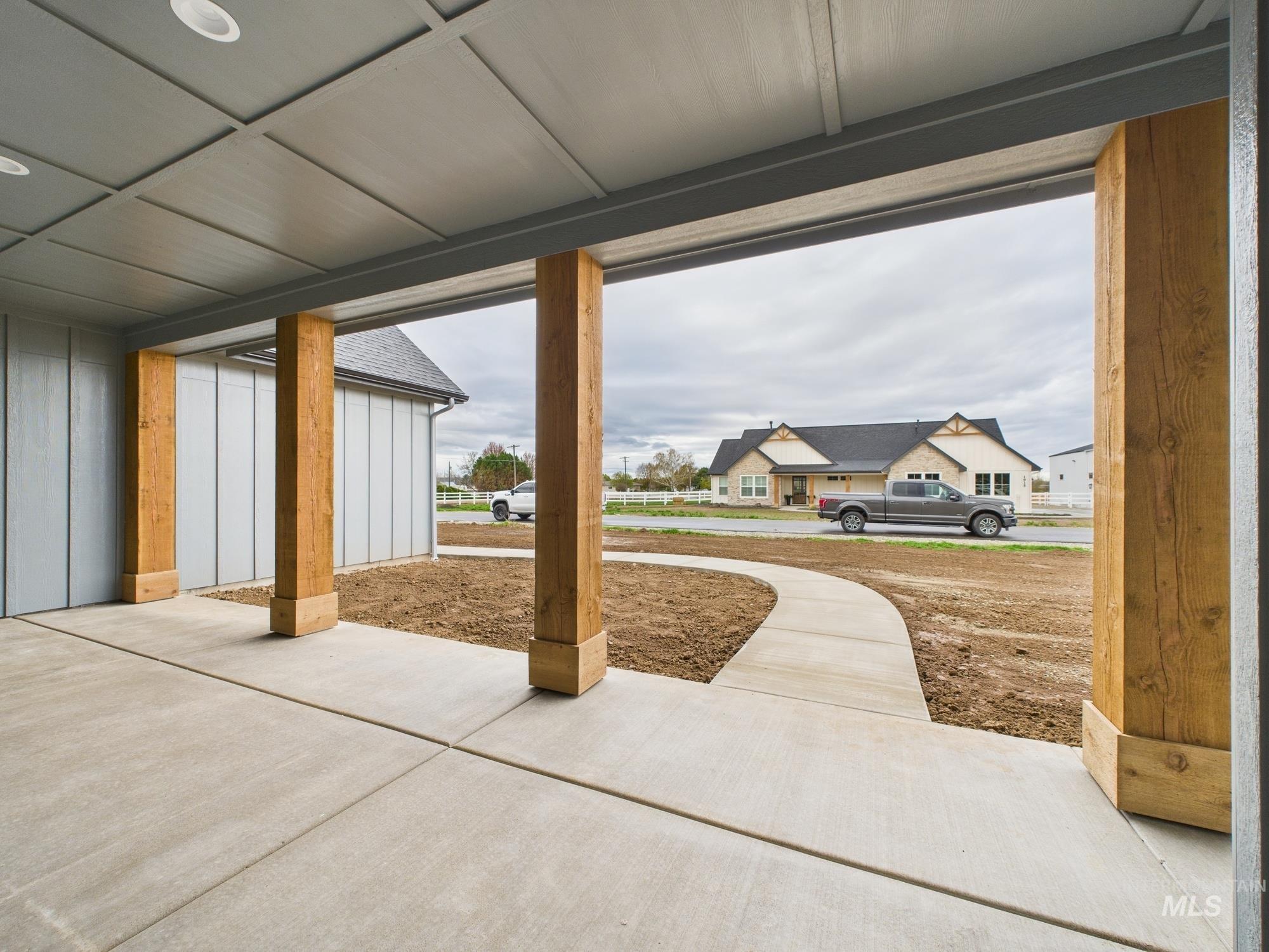 1910 Ruth Lane, Emmett, Idaho 83617, 4 Bedrooms, 2 Bathrooms, Residential For Sale, Price $894,900,MLS 98966044