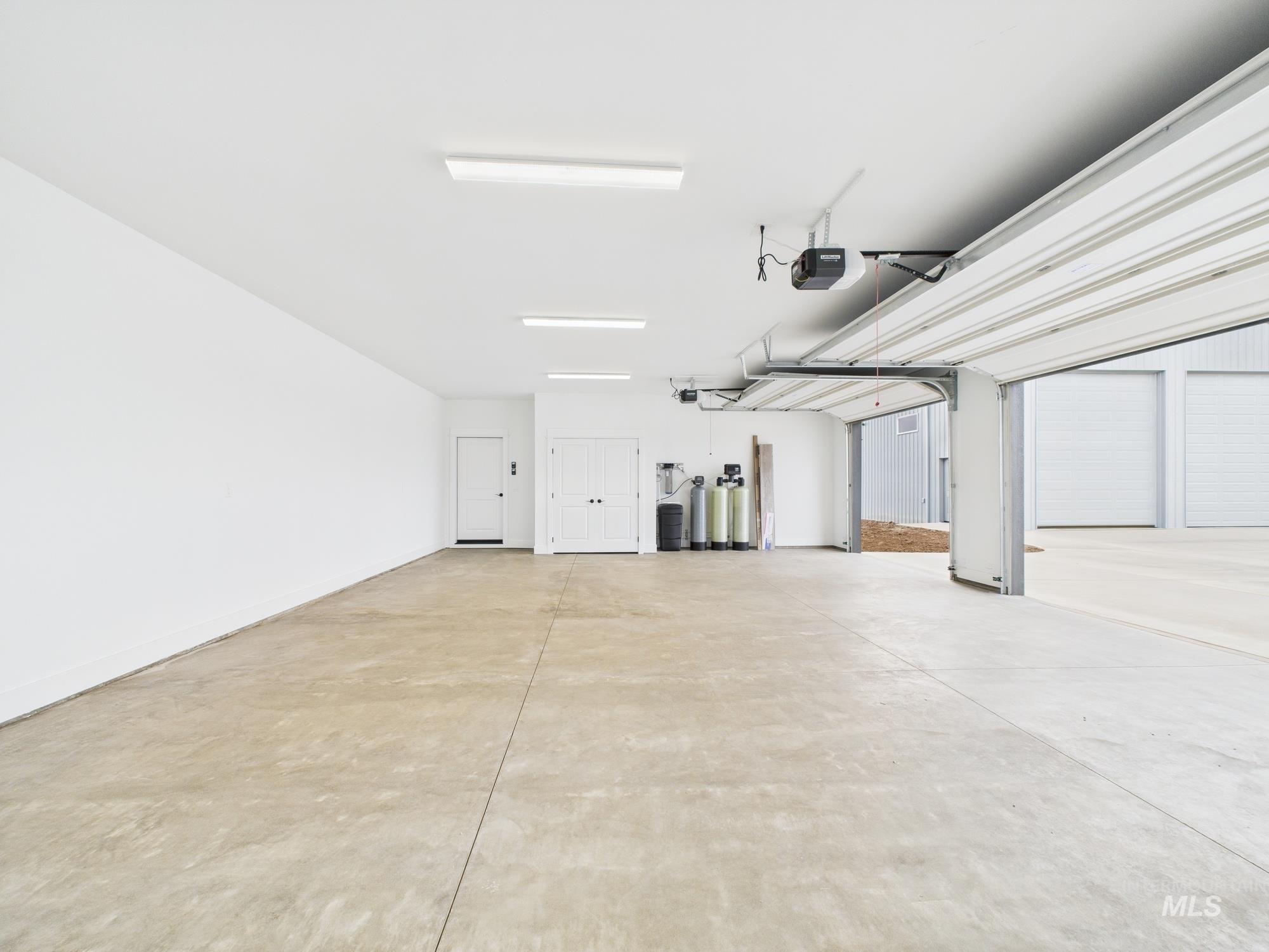 1910 Ruth Lane, Emmett, Idaho 83617, 4 Bedrooms, 2 Bathrooms, Residential For Sale, Price $894,900,MLS 98966044