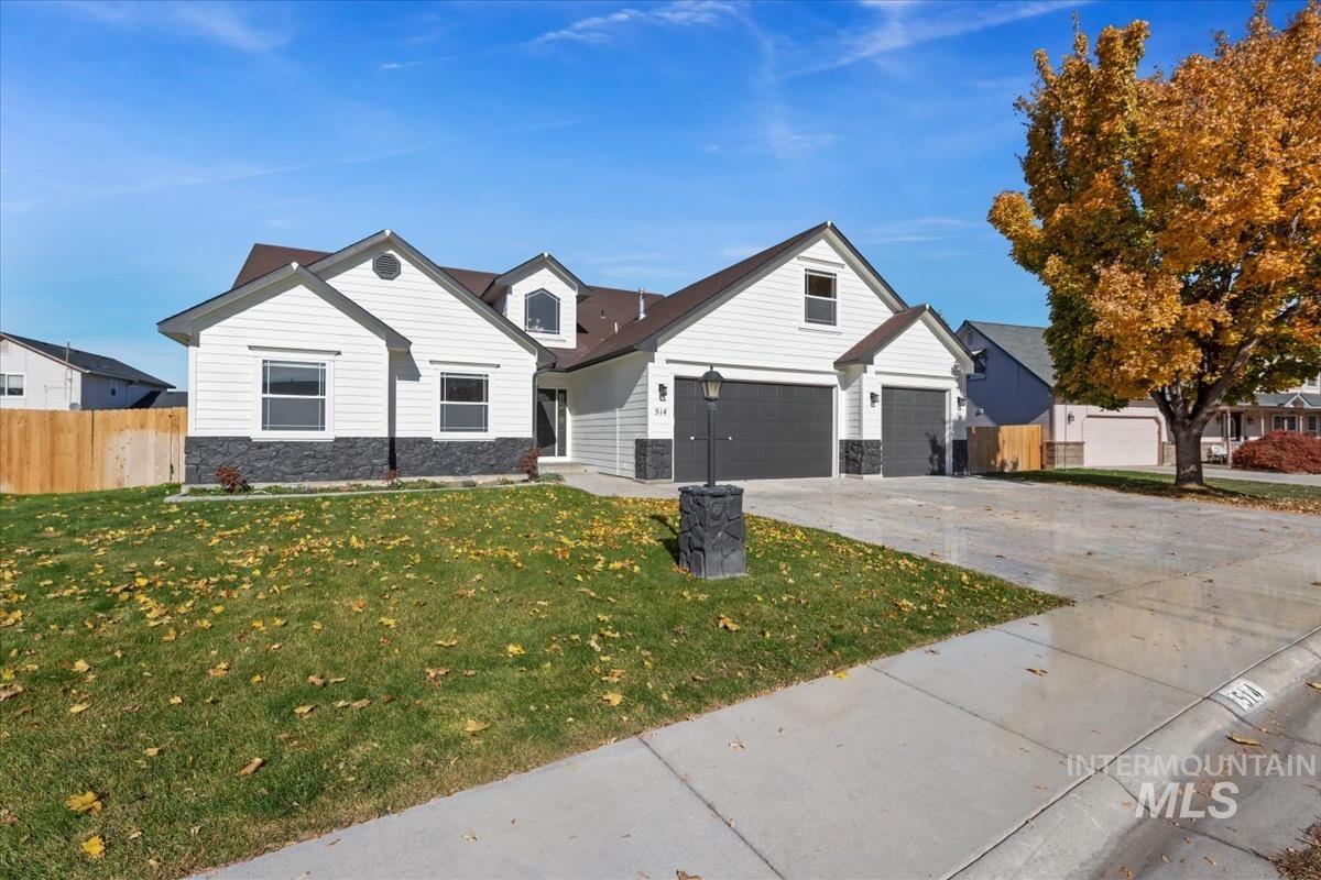 514 Crosspoint Ave, Nampa, Idaho 83686, 4 Bedrooms, 2.5 Bathrooms, Residential For Sale, Price $460,000,MLS 98966045