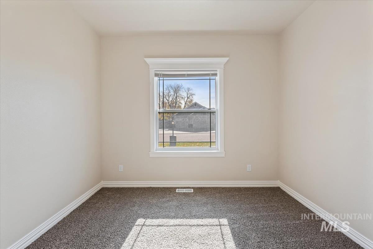 514 Crosspoint Ave, Nampa, Idaho 83686, 4 Bedrooms, 2.5 Bathrooms, Residential For Sale, Price $460,000,MLS 98966045