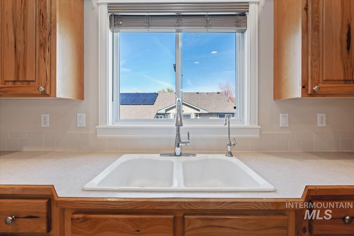 514 Crosspoint Ave, Nampa, Idaho 83686, 4 Bedrooms, 2.5 Bathrooms, Residential For Sale, Price $460,000,MLS 98966045