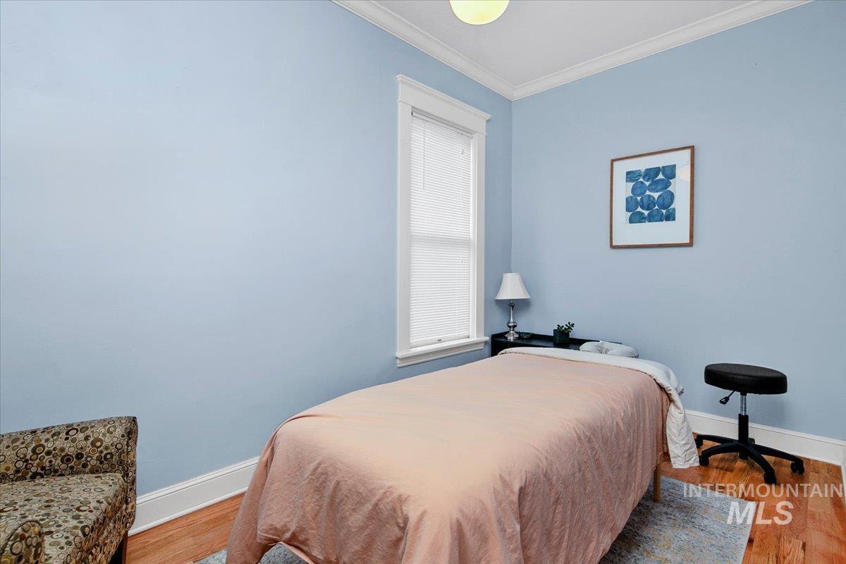 1010 W Hays St, Boise, Idaho 83702, 4 Bedrooms, 1.5 Bathrooms, Residential Income For Sale, Price $725,000, 98966053