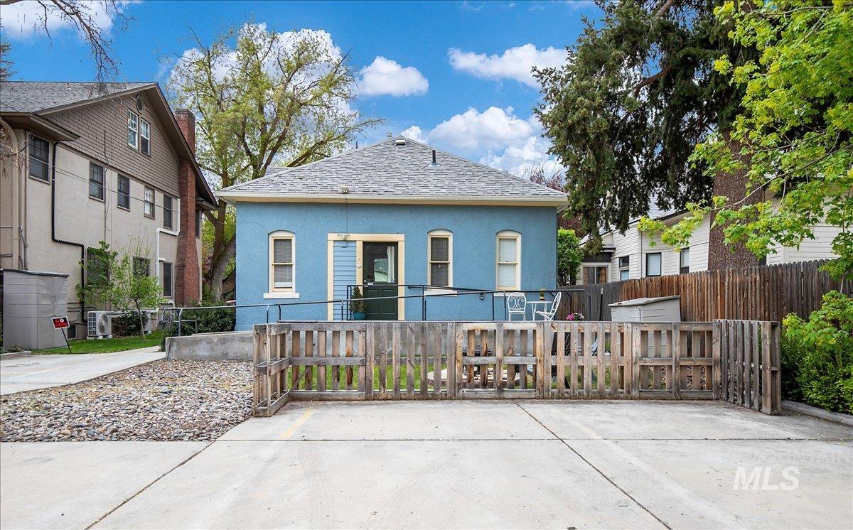 1010 W Hays St, Boise, Idaho 83702, 4 Bedrooms, 1.5 Bathrooms, Residential Income For Sale, Price $725,000, 98966053