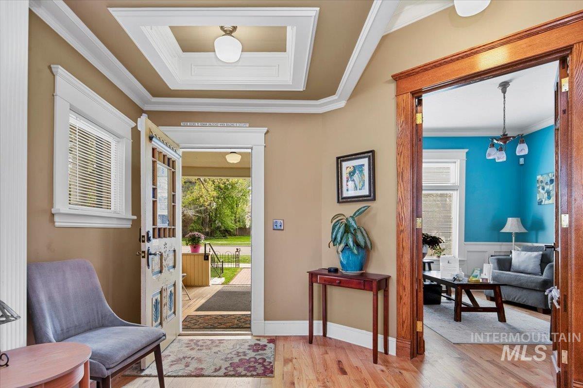 1010 W Hays St, Boise, Idaho 83702, 4 Bedrooms, 1.5 Bathrooms, Residential Income For Sale, Price $725,000, 98966053