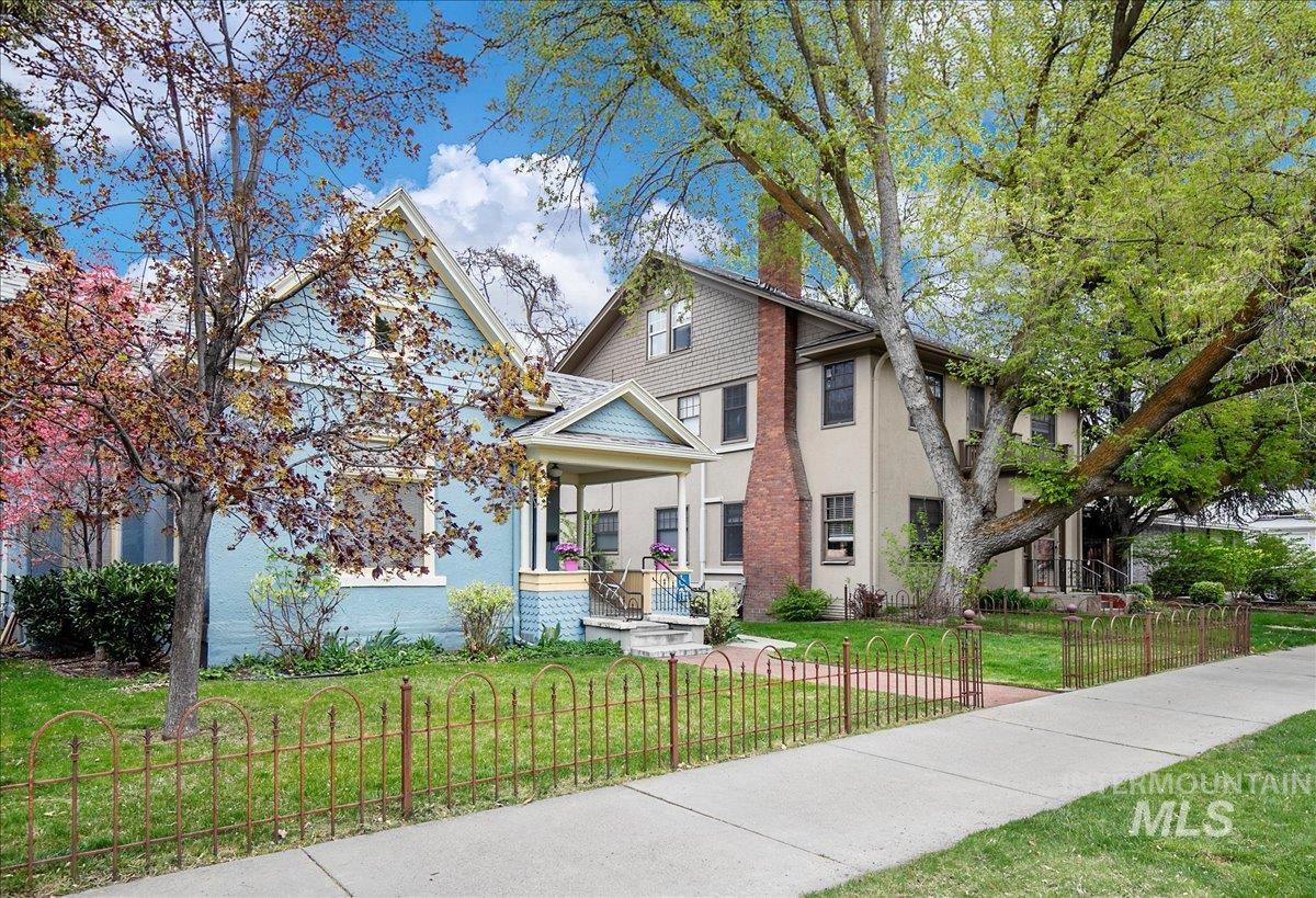 1010 W Hays St, Boise, Idaho 83702, 4 Bedrooms, 1.5 Bathrooms, Residential Income For Sale, Price $725,000, 98966053