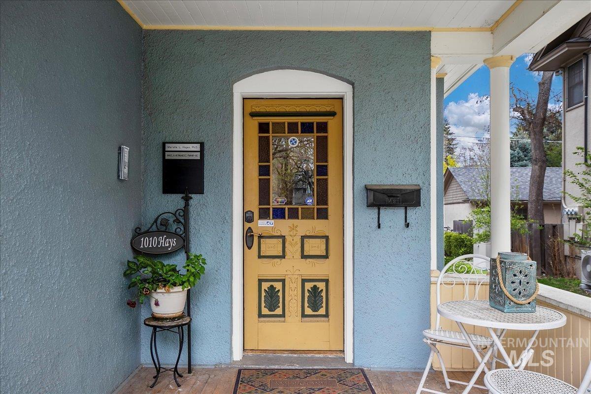 1010 W Hays St, Boise, Idaho 83702, 4 Bedrooms, 1.5 Bathrooms, Residential Income For Sale, Price $725,000, 98966053