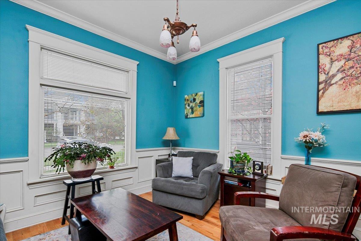 1010 W Hays St, Boise, Idaho 83702, 4 Bedrooms, 1.5 Bathrooms, Residential Income For Sale, Price $725,000, 98966053