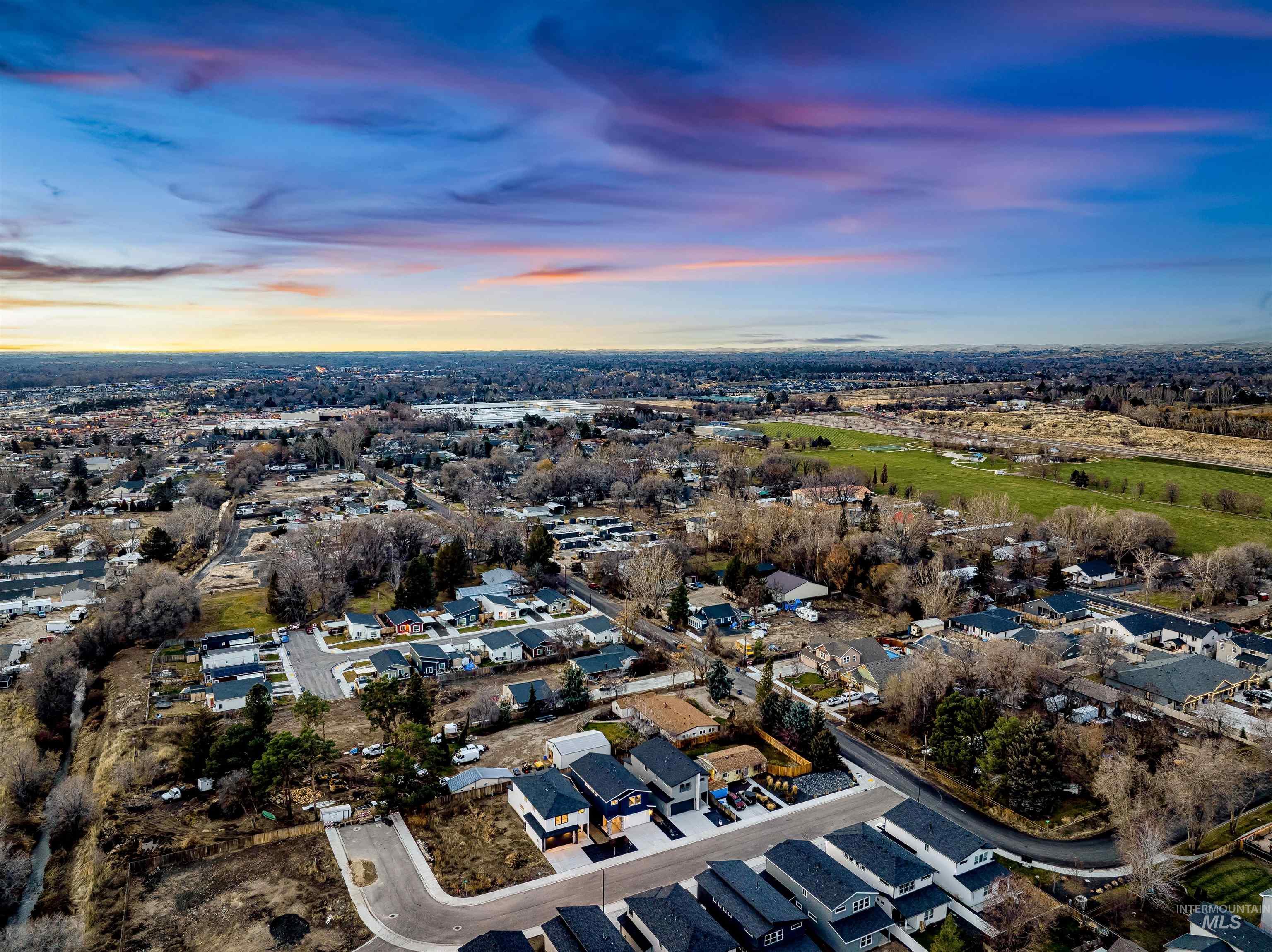 8173 N Breezy Ave, Boise, Idaho 83714, 3 Bedrooms, 2.5 Bathrooms, Residential For Sale, Price $569,900,MLS 98966057