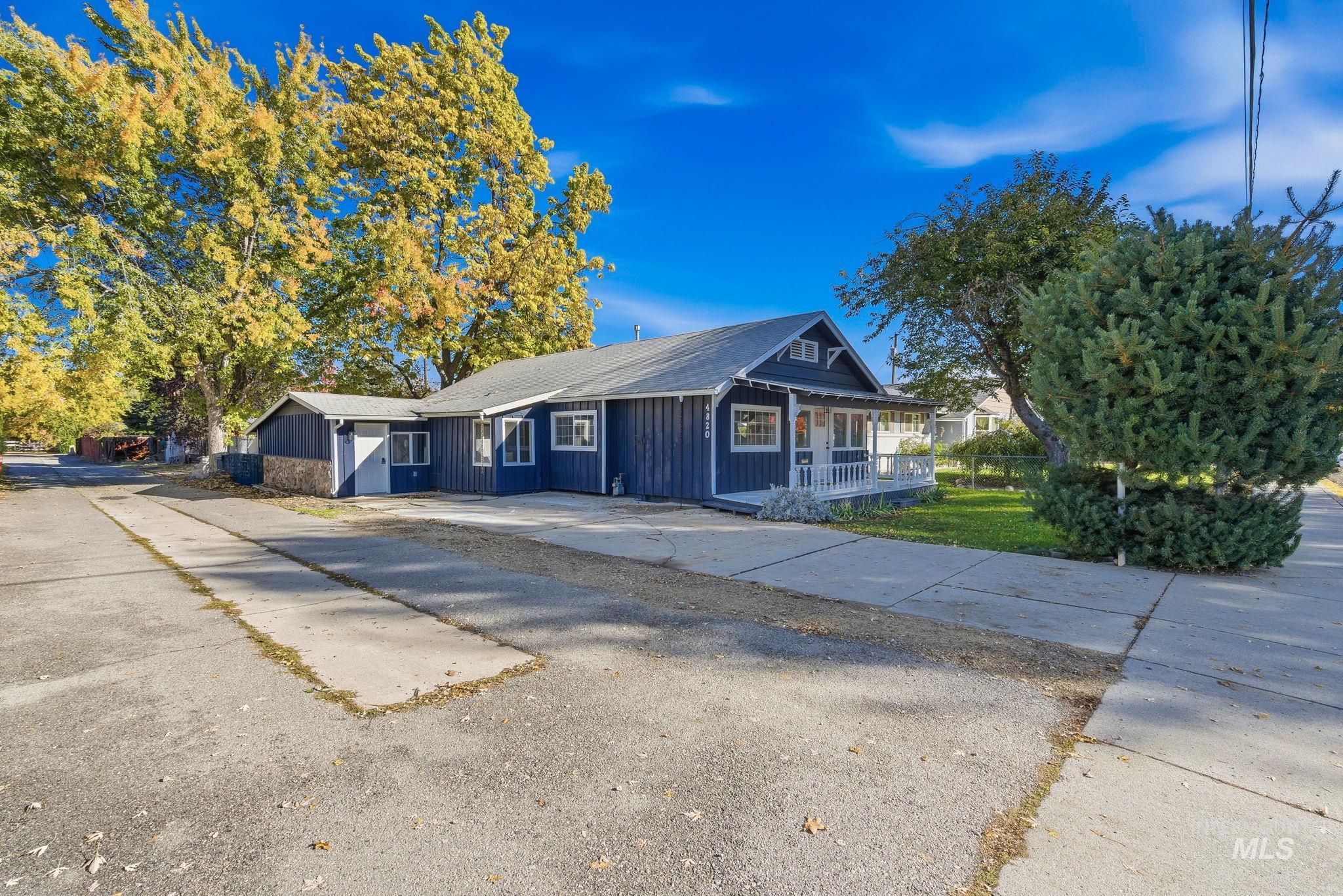 4820 Albion, Boise, Idaho 83705, 3 Bedrooms, 1 Bathroom, Residential For Sale, Price $499,990,MLS 98966058