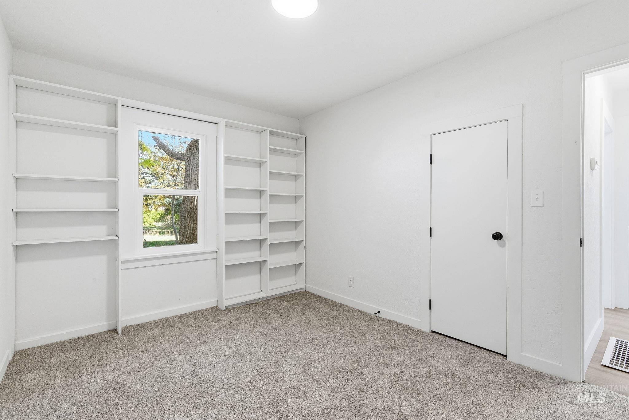 4820 Albion, Boise, Idaho 83705, 3 Bedrooms, 1 Bathroom, Residential For Sale, Price $499,990,MLS 98966058