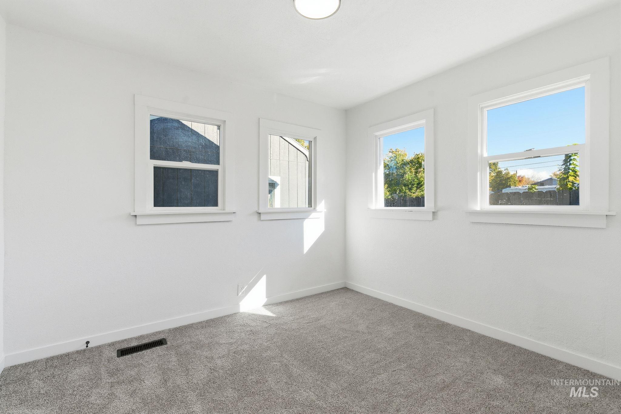 4820 Albion, Boise, Idaho 83705, 3 Bedrooms, 1 Bathroom, Residential For Sale, Price $499,990,MLS 98966058