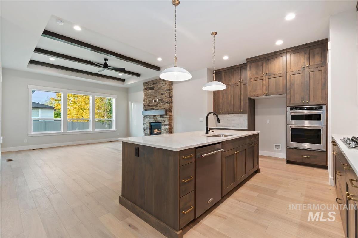 2147 E Blakehurst Ave., Kuna, Idaho 83634, 3 Bedrooms, 3 Bathrooms, Residential For Sale, Price $787,880, 98966070