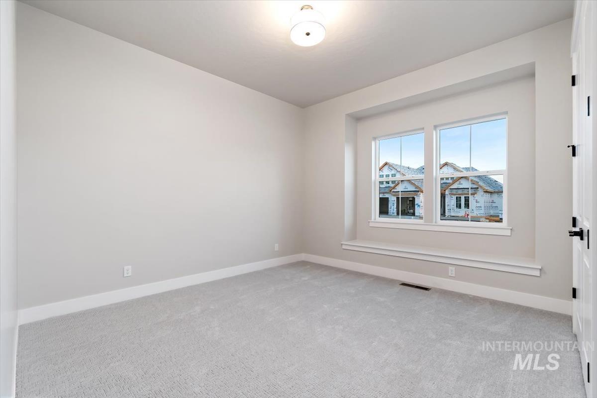 2147 E Blakehurst Ave., Kuna, Idaho 83634, 3 Bedrooms, 3 Bathrooms, Residential For Sale, Price $787,880, 98966070
