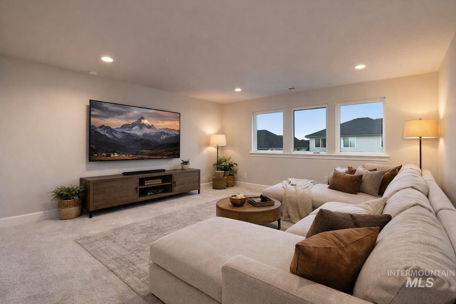 2147 E Blakehurst Ave., Kuna, Idaho 83634, 3 Bedrooms, 3 Bathrooms, Residential For Sale, Price $787,880, 98966070