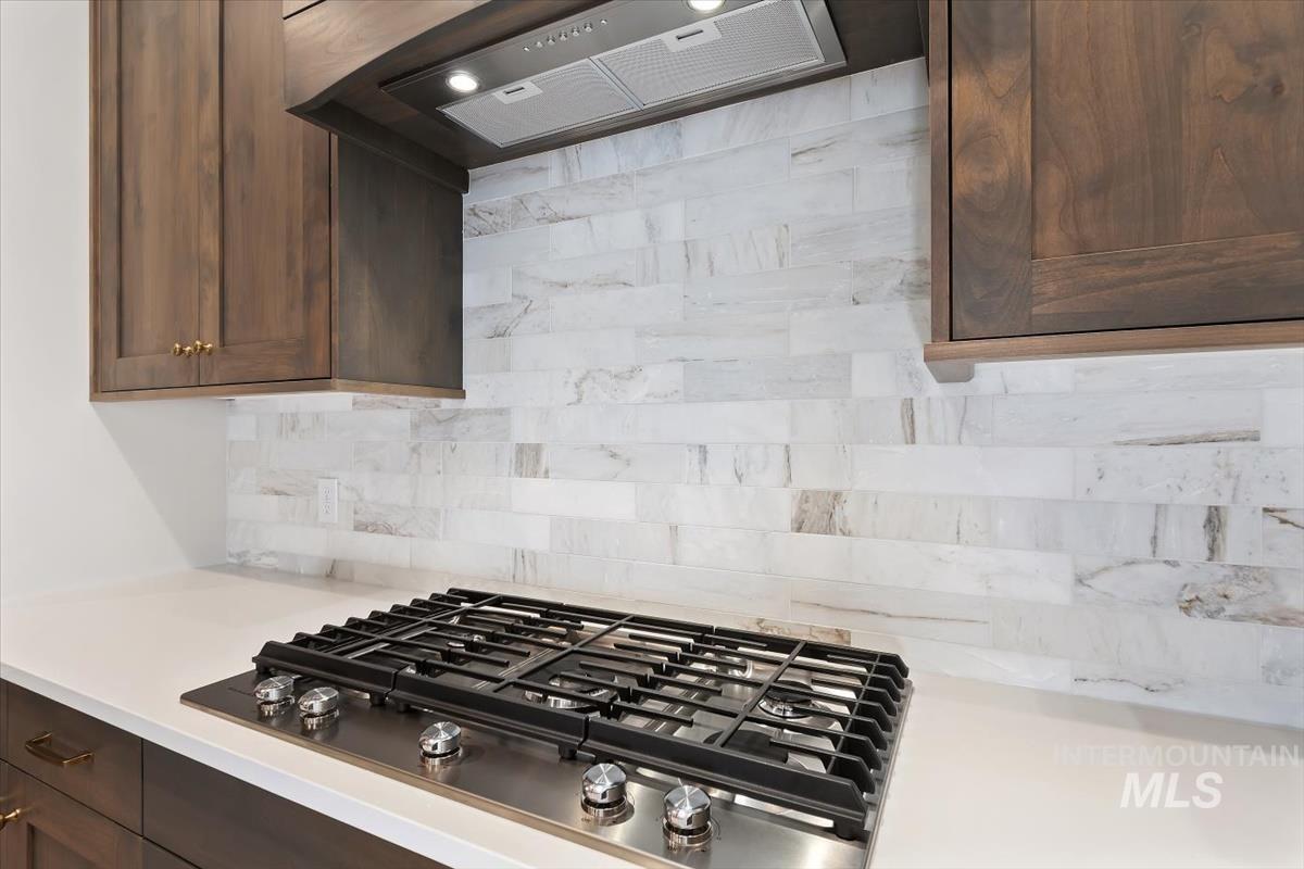 2147 E Blakehurst Ave., Kuna, Idaho 83634, 3 Bedrooms, 3 Bathrooms, Residential For Sale, Price $799,880,MLS 98966070