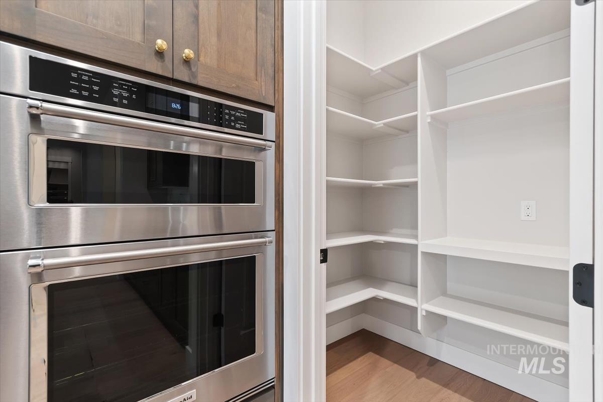 2147 E Blakehurst Ave., Kuna, Idaho 83634, 3 Bedrooms, 3 Bathrooms, Residential For Sale, Price $799,880,MLS 98966070