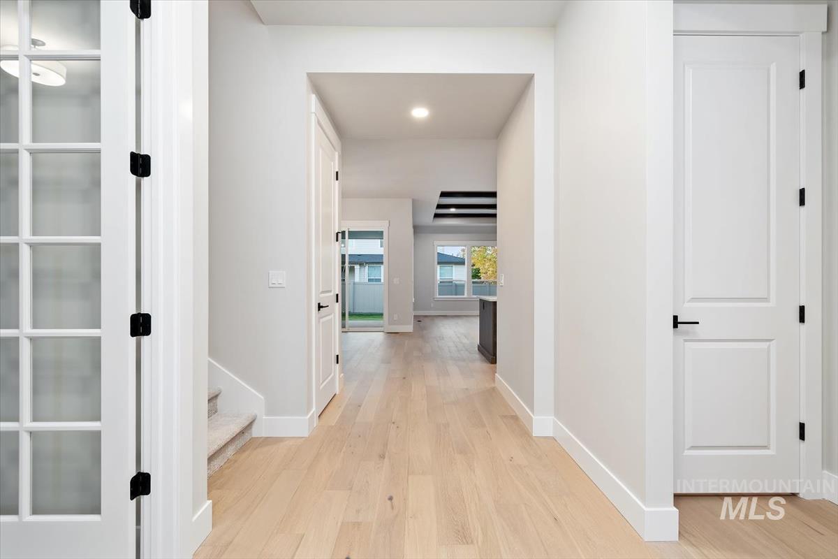 2147 E Blakehurst Ave., Kuna, Idaho 83634, 3 Bedrooms, 3 Bathrooms, Residential For Sale, Price $799,880, 98966070