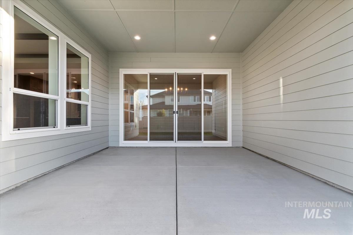 2147 E Blakehurst Ave., Kuna, Idaho 83634, 3 Bedrooms, 3 Bathrooms, Residential For Sale, Price $799,880,MLS 98966070