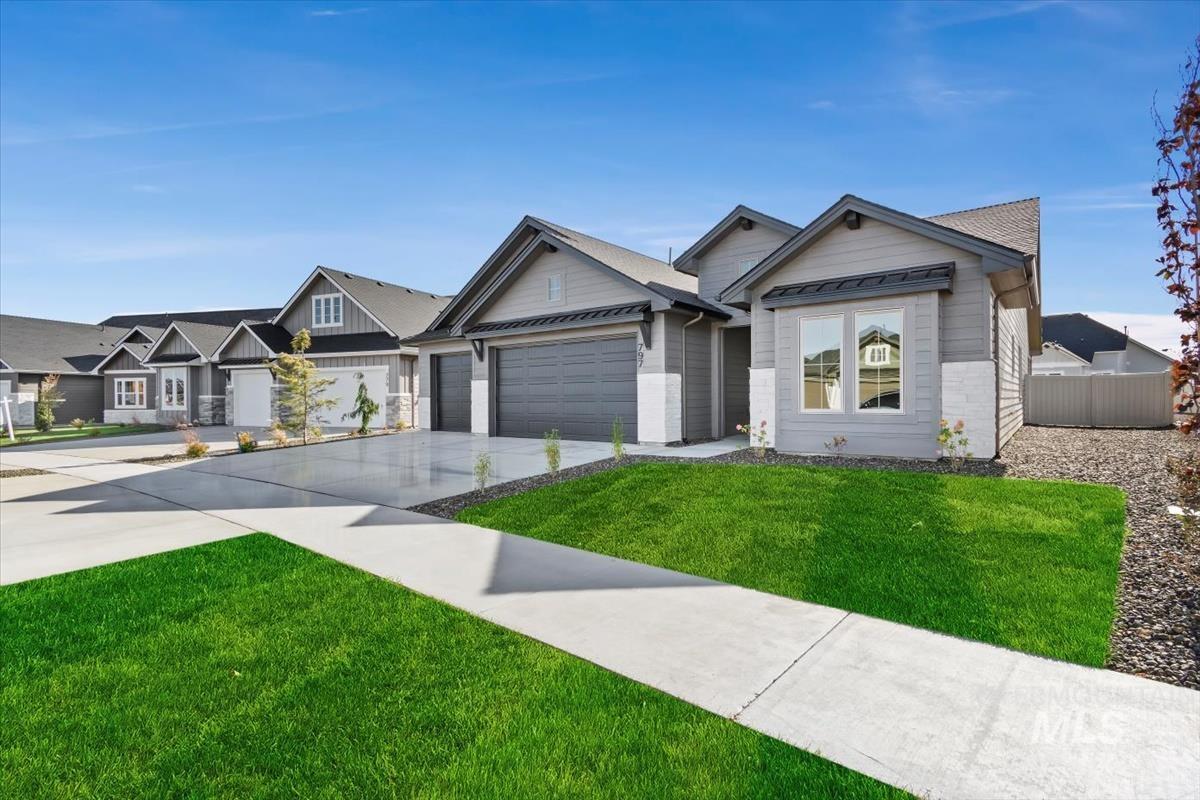 797 W Buroak Dr., Meridian, Idaho 83642, 4 Bedrooms, 3 Bathrooms, Residential For Sale, Price $776,880,MLS 98966075