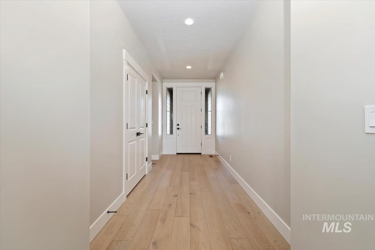 797 W Buroak Dr., Meridian, Idaho 83642, 4 Bedrooms, 3 Bathrooms, Residential For Sale, Price $776,880,MLS 98966075