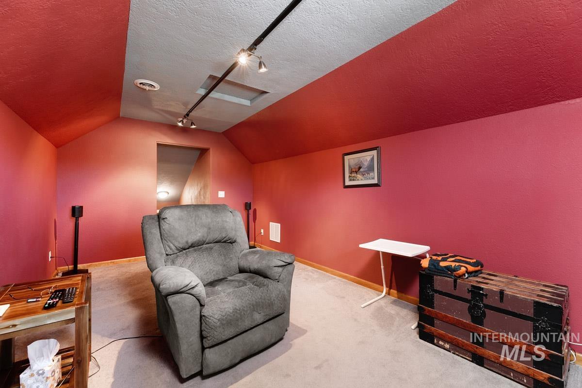 7887 W Orbit Dr., Boise, Idaho 83709, 3 Bedrooms, 2 Bathrooms, Residential For Sale, Price $424,900,MLS 98966080