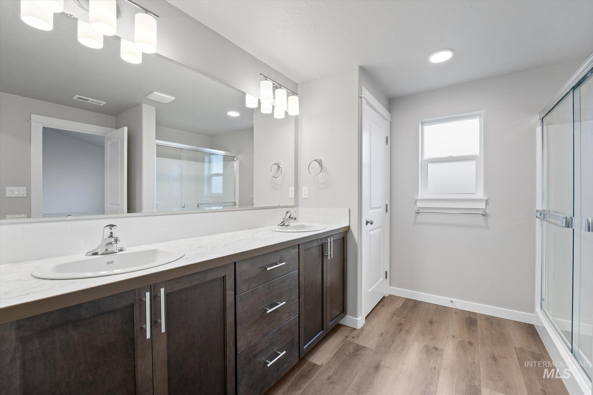 17240 N Sendoa Pl., Nampa, Idaho 83687, 4 Bedrooms, 2 Bathrooms, Residential For Sale, Price $493,990,MLS 98966090