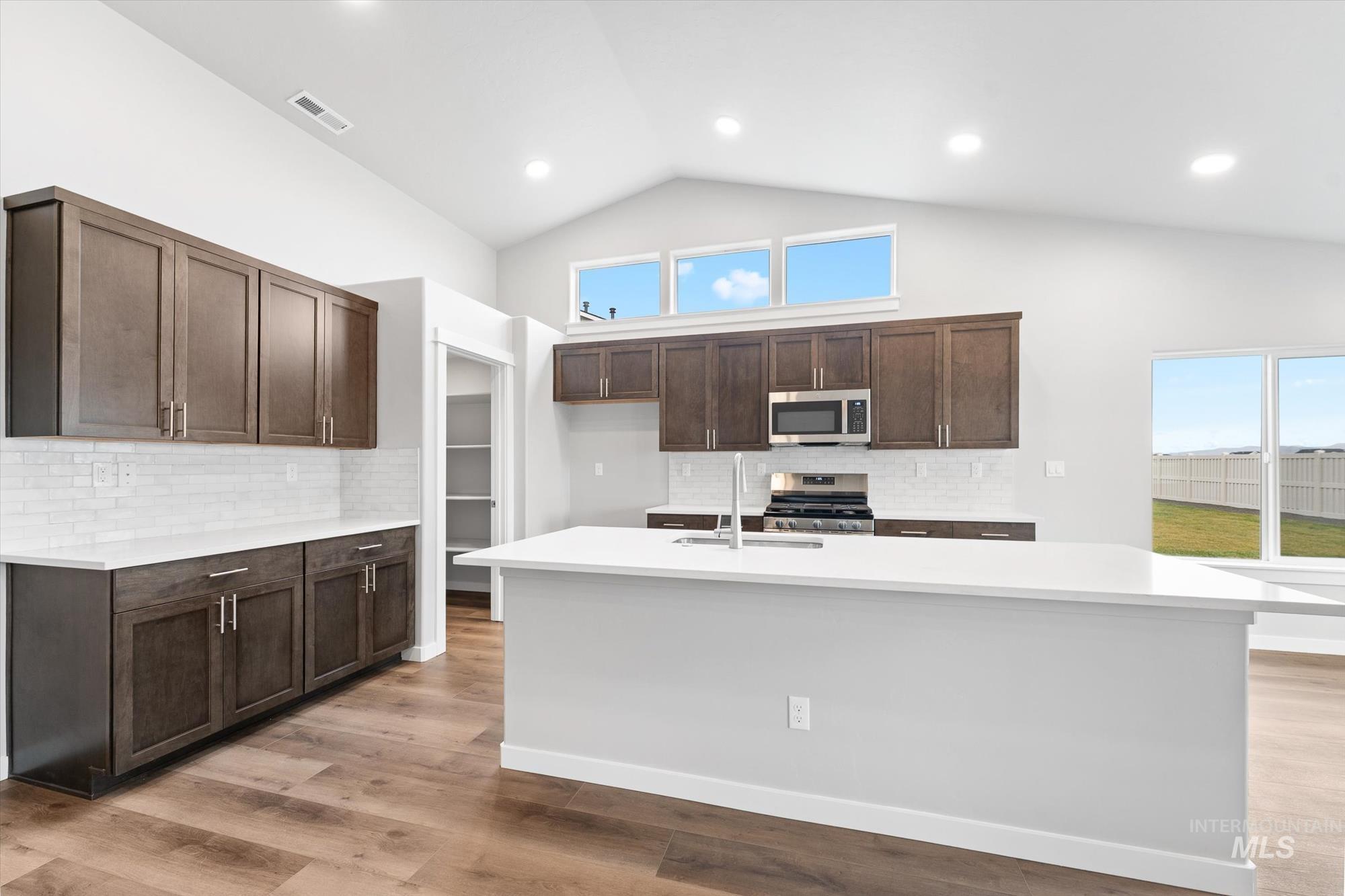 17240 N Sendoa Pl., Nampa, Idaho 83687, 4 Bedrooms, 2 Bathrooms, Residential For Sale, Price $493,990,MLS 98966090