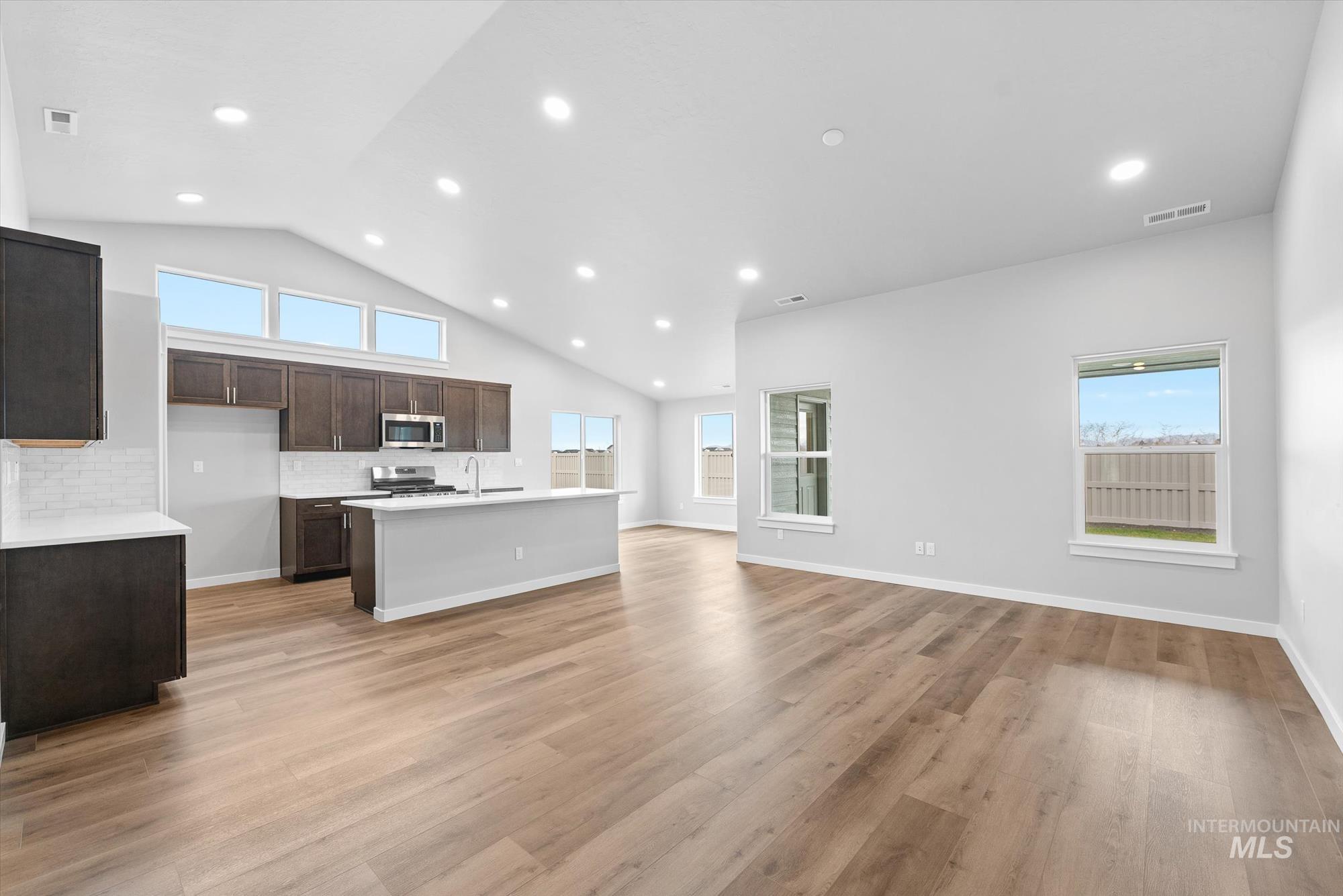 17240 N Sendoa Pl., Nampa, Idaho 83687, 4 Bedrooms, 2 Bathrooms, Residential For Sale, Price $493,990,MLS 98966090