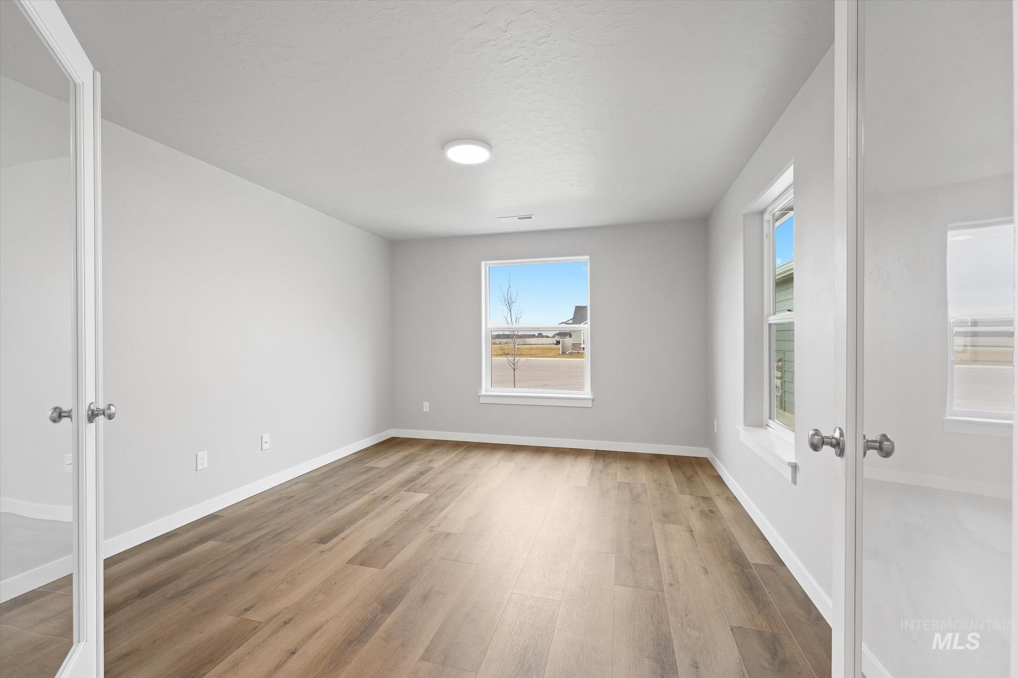 17240 N Sendoa Pl., Nampa, Idaho 83687, 4 Bedrooms, 2 Bathrooms, Residential For Sale, Price $493,990,MLS 98966090