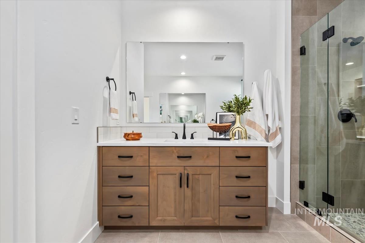 12464 W Wild Thistle Dr, Star, Idaho 83669, 3 Bedrooms, 2.5 Bathrooms, Residential For Sale, Price $674,900,MLS 98966107